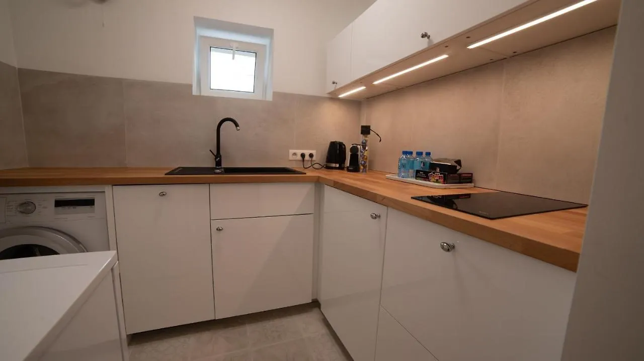 Studio Zelazna Apartment Warsaw