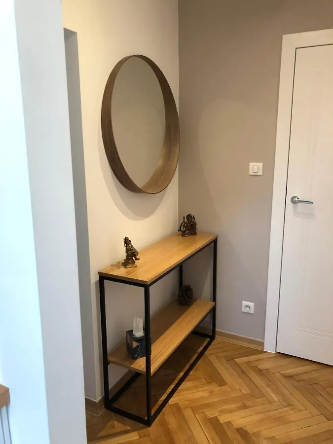 Studio Zelazna Apartment Warsaw